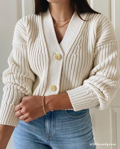 gold plated jewelry rings necklaces outfit