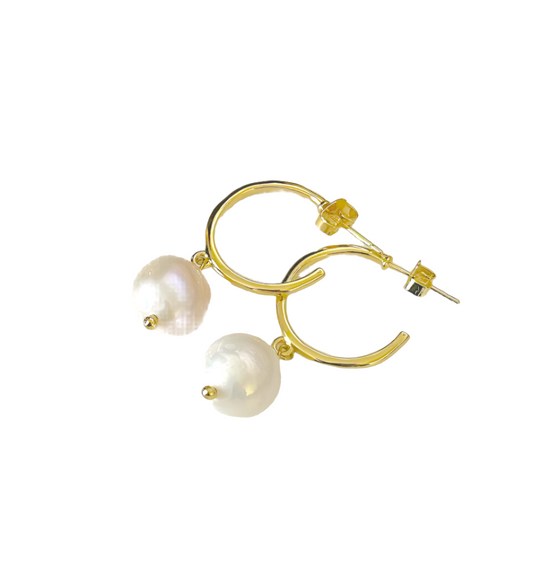 Ava Pearl Earrings