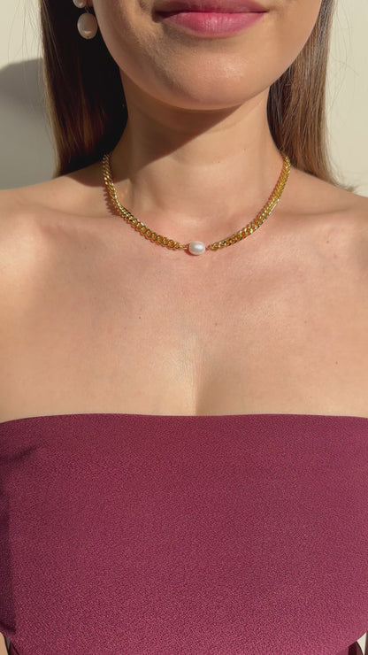 Liliana Pearl Necklace